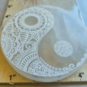 selenite paisley yin yang charging plate 4"