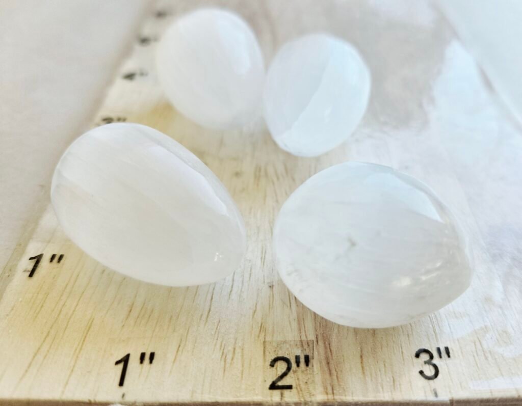 Selenite Egg 1"