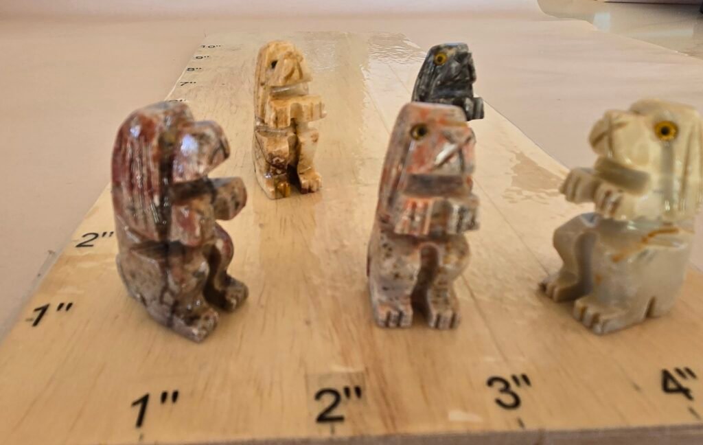 Soapstone Begging Dog Bag of 10